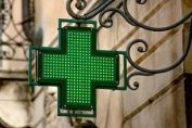 Une enseigne de pharmacie