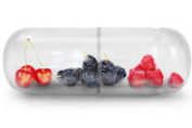 gélule contenant des fruits rouges frais