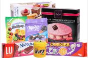 Une photo de bonbons et de desserts glacés analysés