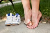 douleurs aux pieds