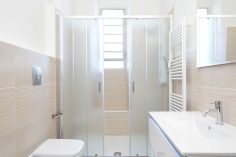 Une salle de bains aménagée pour les seniors