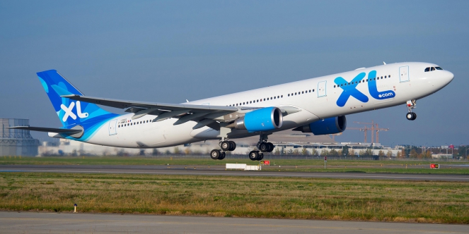 un avion aux couleurs de XL Airways