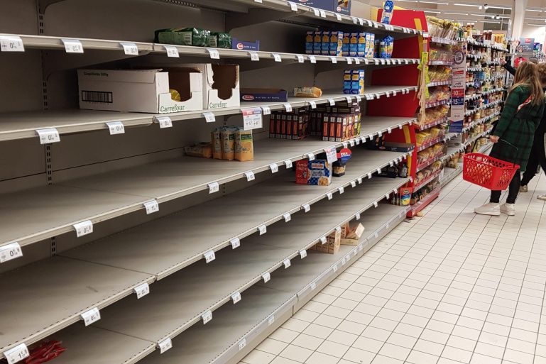 Rayon vide dans un supermarché