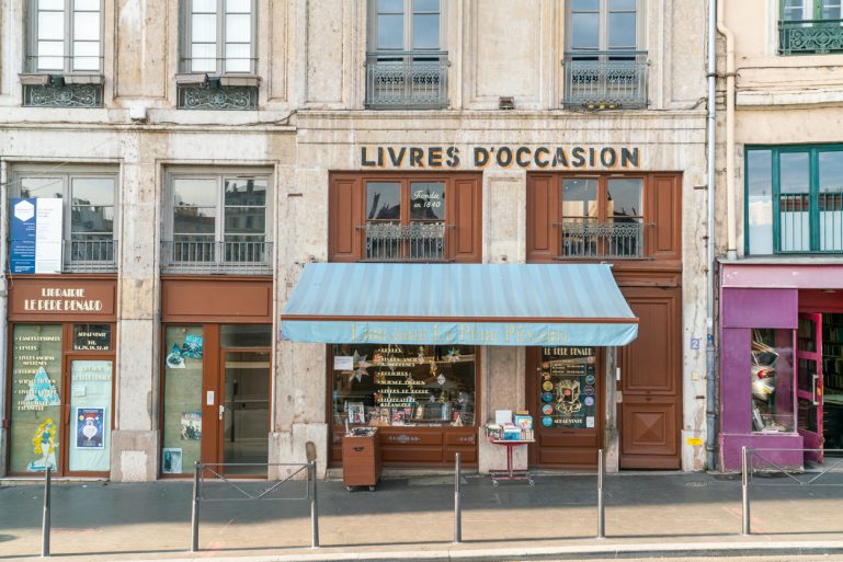 une librairie de quartier