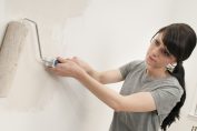 repeindre un mur en blanc