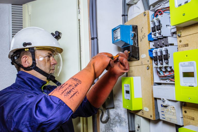 pose d’un compteur électrique Linky