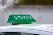 Une voiture d'auto école