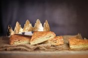 Une galette des rois à la frangipane