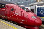 Un Thalys flanqué du nouveau logo Eurostar