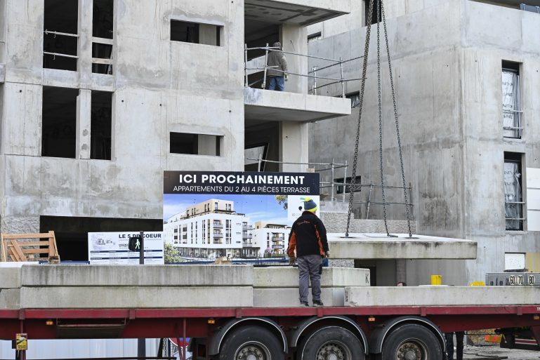 Un immeuble en construction 