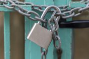 Un cadenas figurant l'inaccessibilité de l'épargne