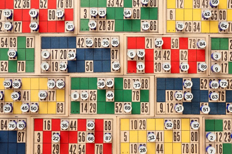 Des cartons de loto traditionnel