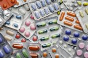 Un amas de plaquettes de médicaments