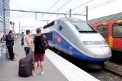 Un train entre en gare de Perpignan