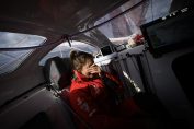 Samantha Davies dans son monocoque avant le Vendée Globe 2024