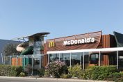 Un restaurant McDonalds