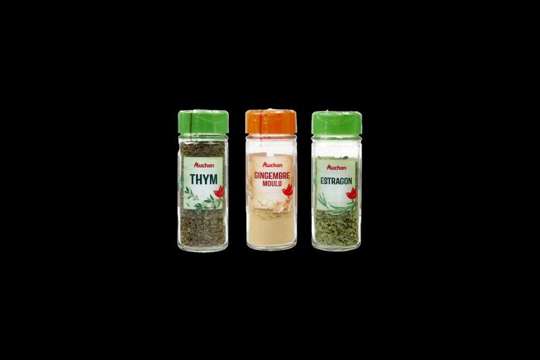 flacons de thym, estragon, gingembre moulu Auchan