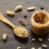 Un pot de beurre de cacahuète